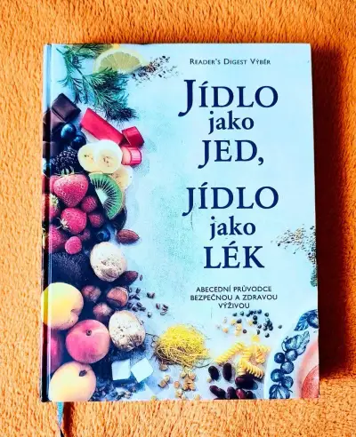 KNIHA:"JÍDLO JAKO JED,JÍDLO JAKO LÉK".(400 str.) Pevná vaz