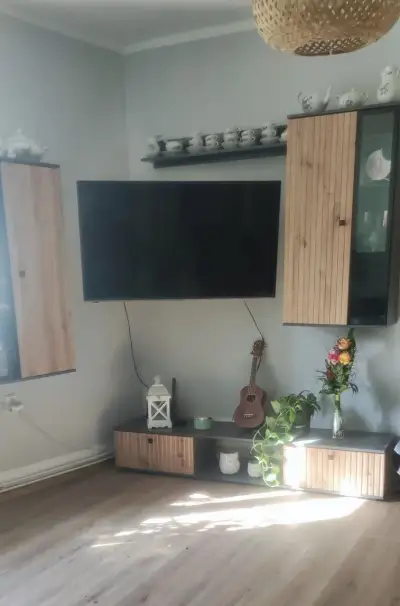 Velmi efektní obývací stěnu