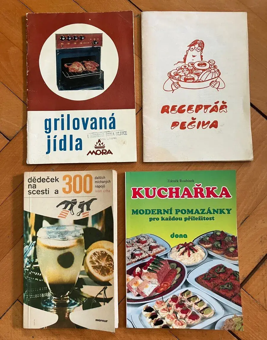 Retro kuchařky a receptáře