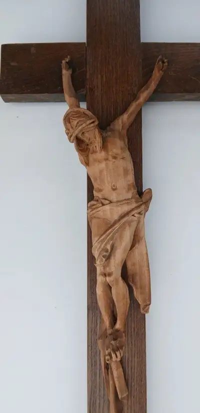 Kříž s tělem Krista