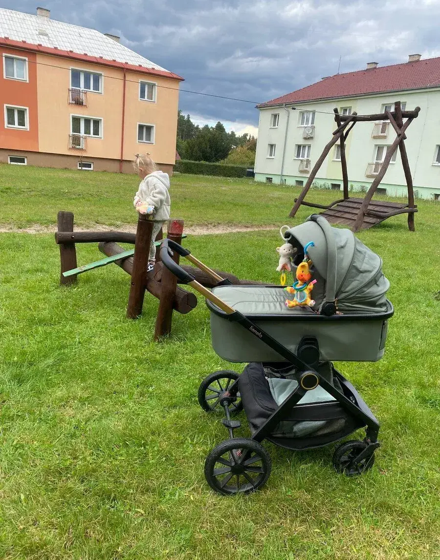 Nový kočárek Lionelo Layla green forest