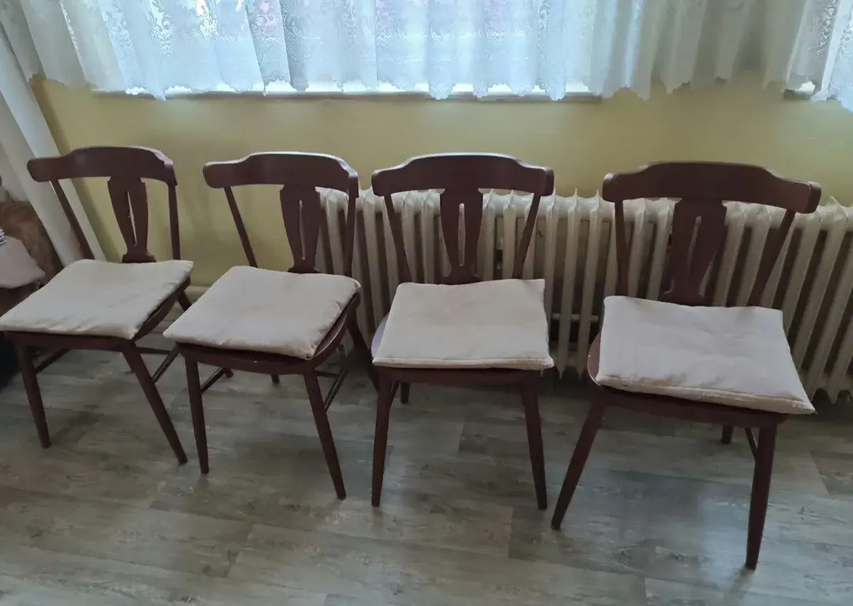 Dřevěné židle