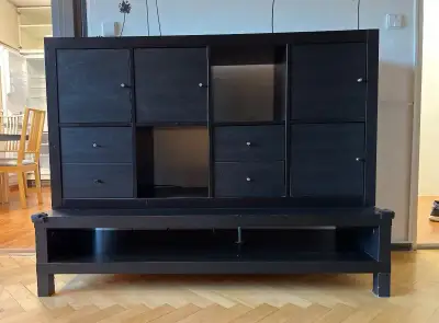 Černá komoda ikea
