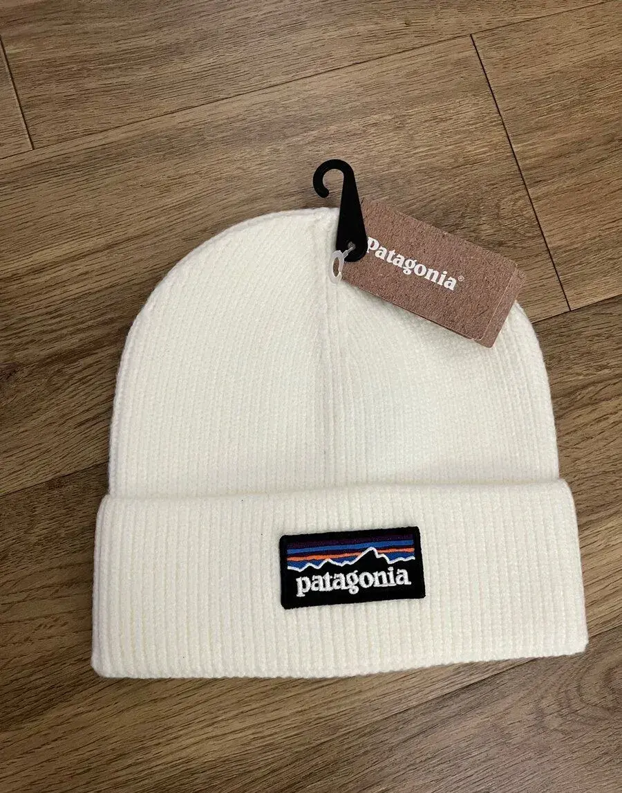 Patagonia čepice bila