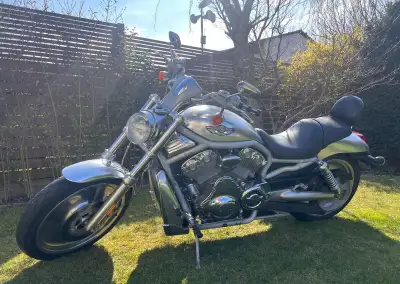 Harley Davidson V-Rod 100th edition