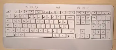 Logitech K650 - bezdrátová klávesnice – šedá