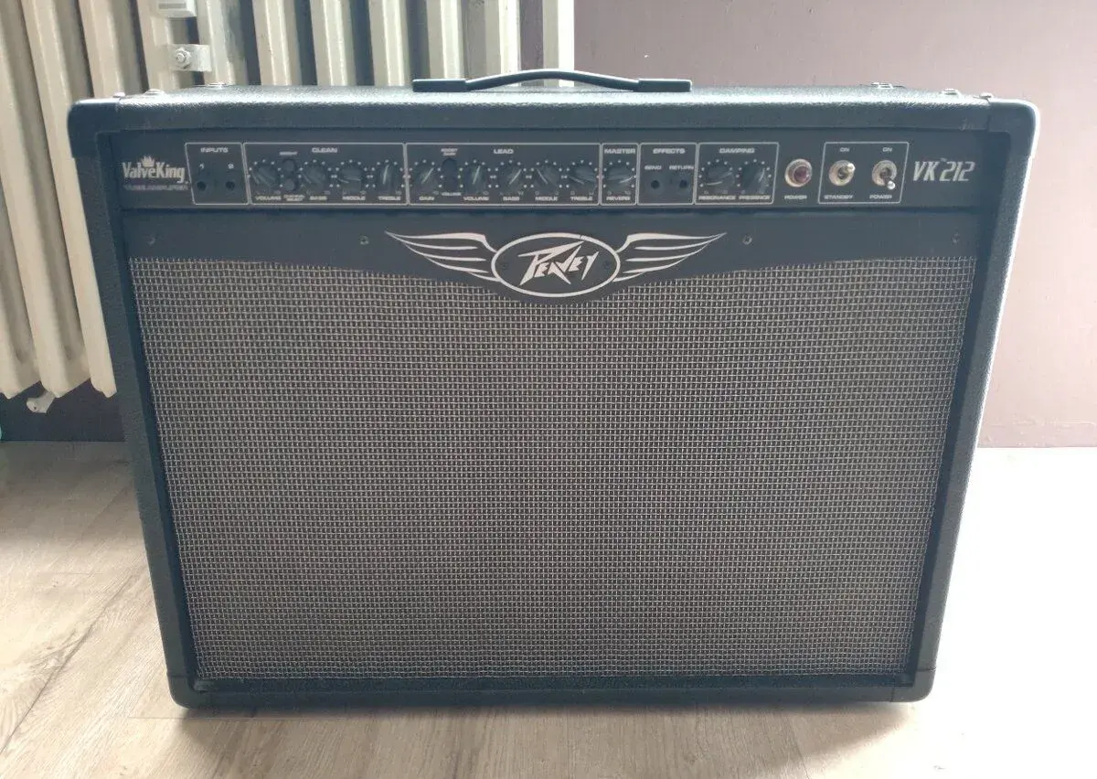 Peavey ValveKing VK212 100W – celolampové kombo 2x12