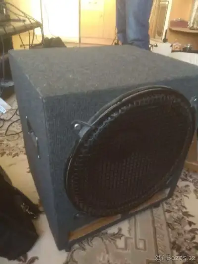 Baskytarová bedna 200W- 15 Eminence