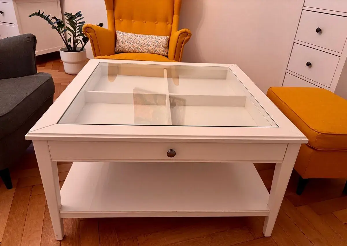 IKEA stolek LIATORP