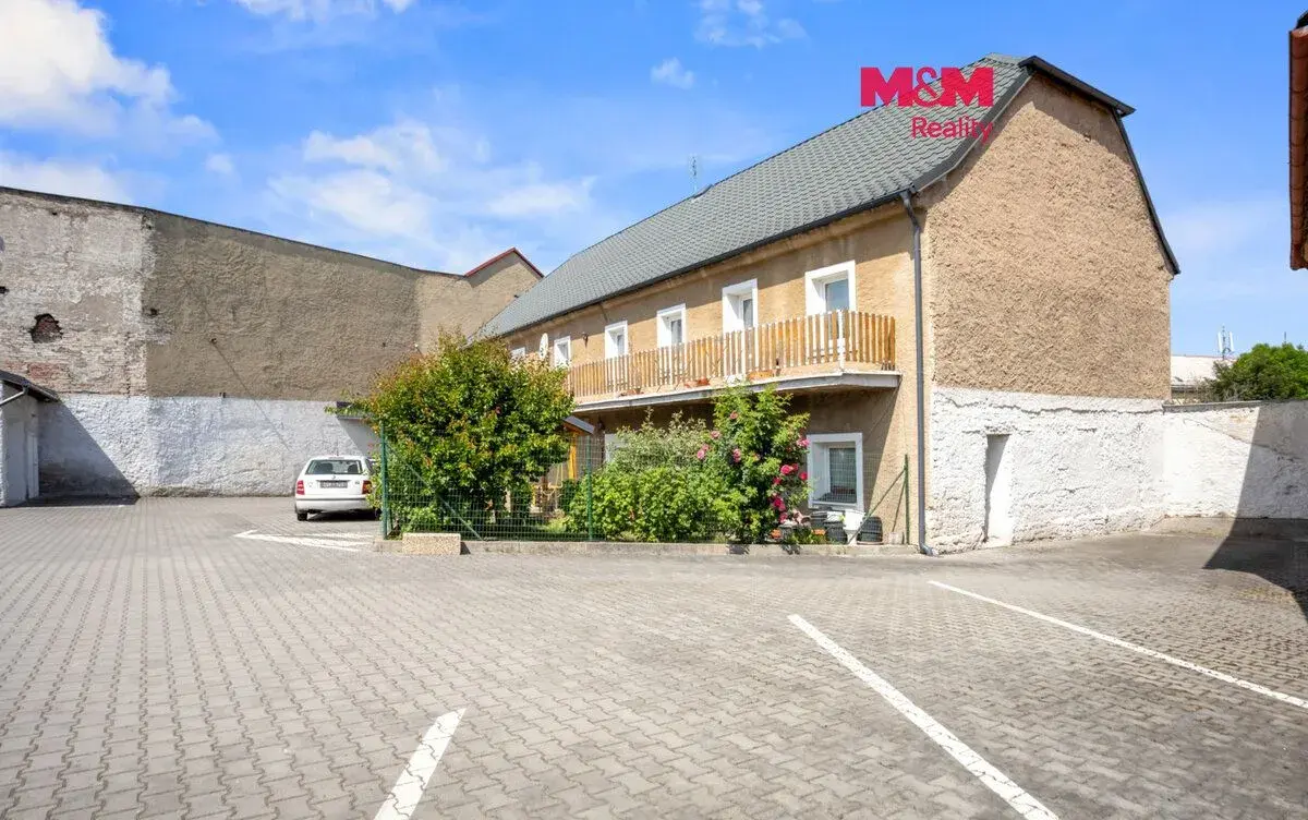 Prodej rodinného domu, 376 m², Kladno