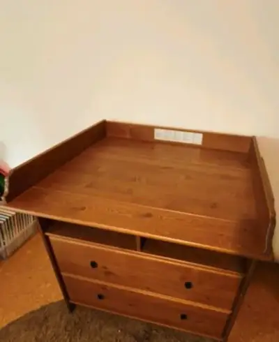 PŘEBALOVACÍ PULT - KOMODA IKEA LEKSVIK