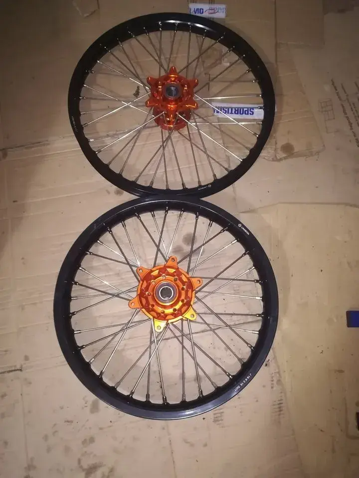 KTM motocross kola 19" a 21"