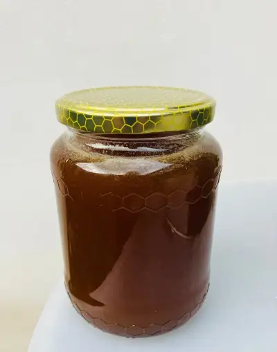 Med od včelařky