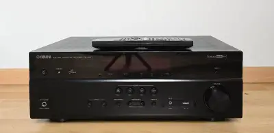 YAMAHA RX-V477 / AirPlay nternetové rádio Spotify USB