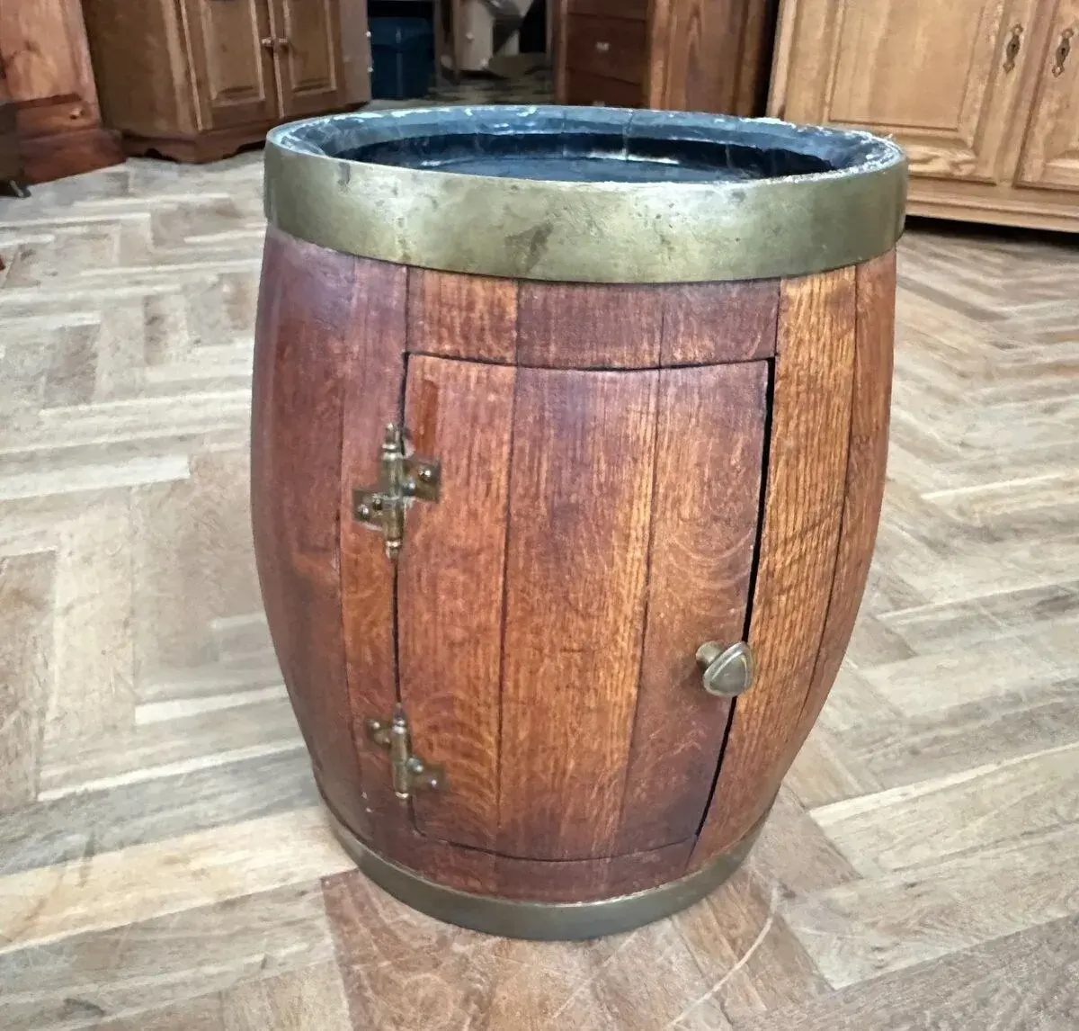 Bar - soudek - dub masiv, kování
