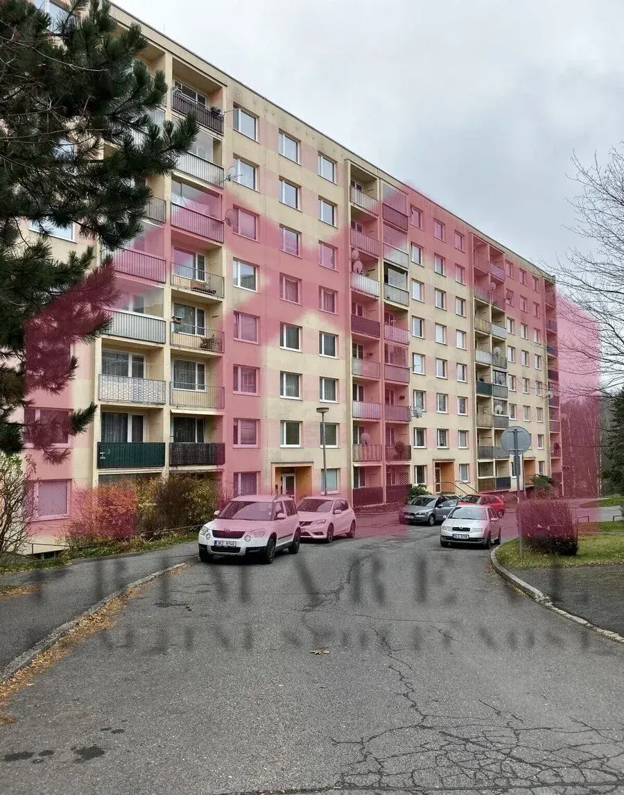 Pronájem částečně zařízeného bytu 2+kk