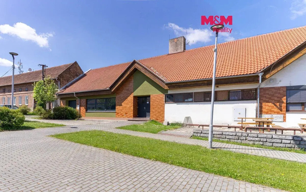 Prodej objektu občanského vybavení, 170 m², Roštín