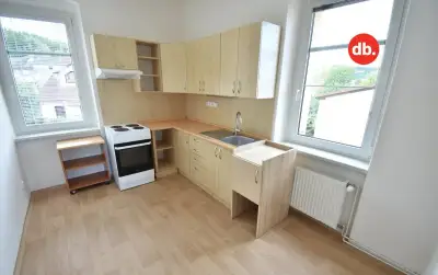 Pronájem bytu 1+1 35 m², Karlovy Vary - Doubí, ev.č. 01855