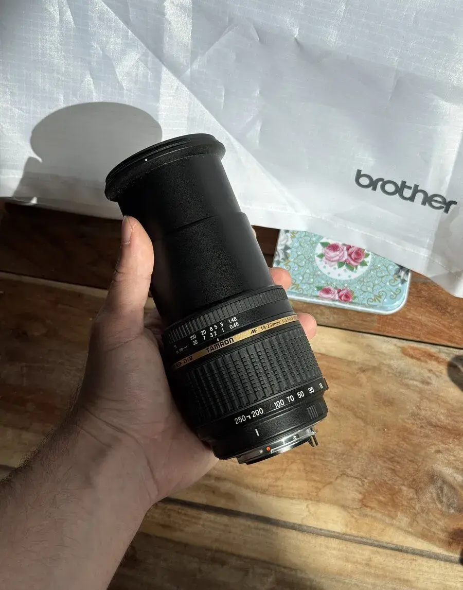 Tamron AF 18–250 mm f/3.5–6.3 Di II Pentax