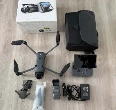 DJI Mavic 4 Pro Creator Combo
