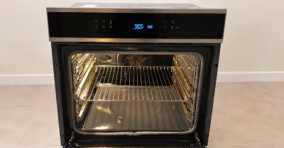 Vestavná trouba Electrolux COE7P31X2