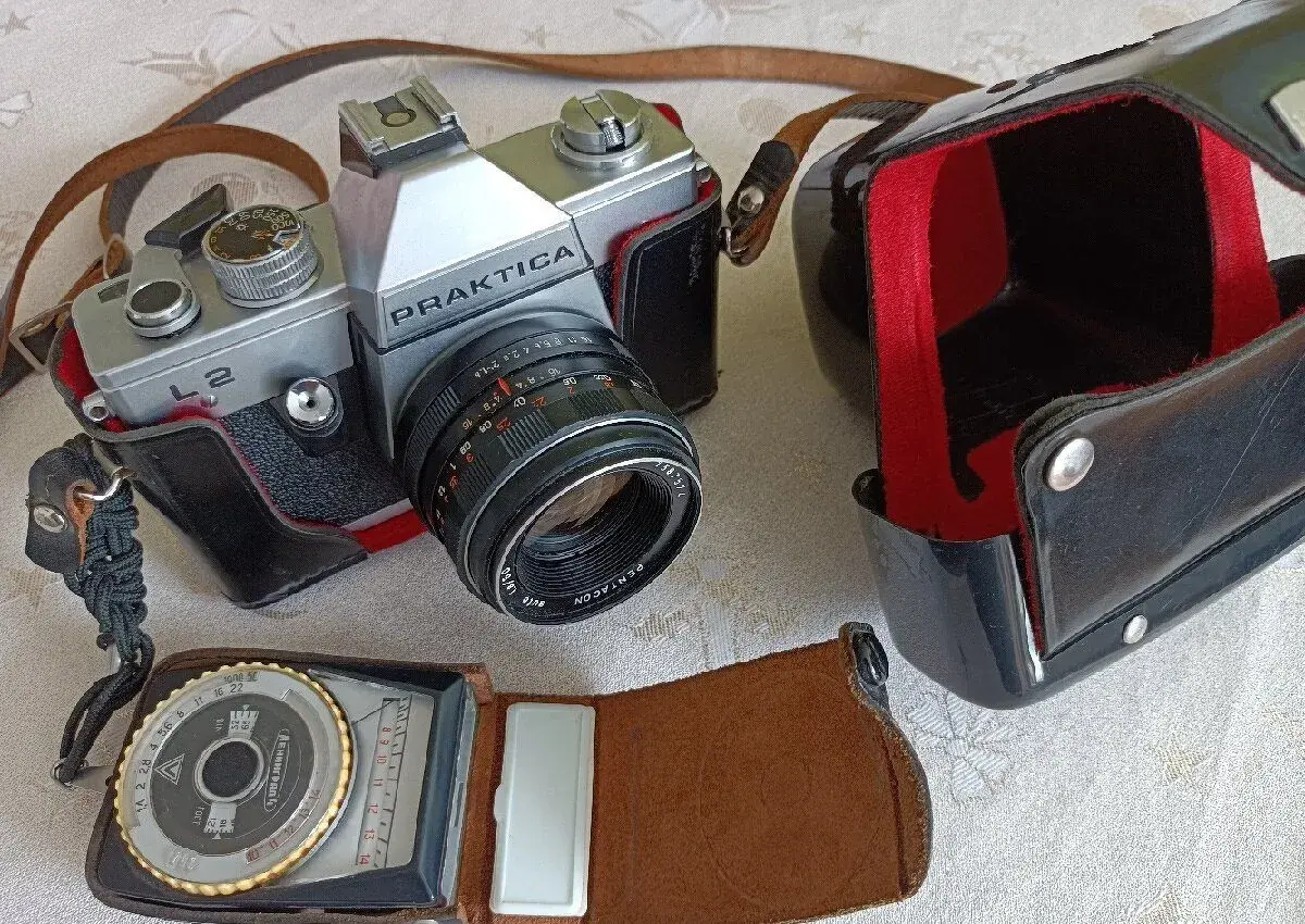 Praktica L 2