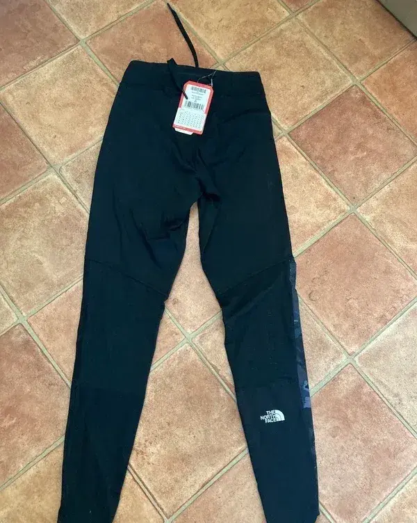 THE NORTH FACE legíny vel XS s visačkou