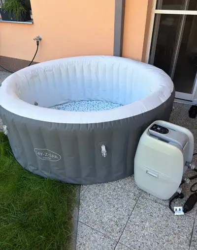 Vířivka bestway Nafukovací vířivý bazen Whirlpool Lay-Z-Spa