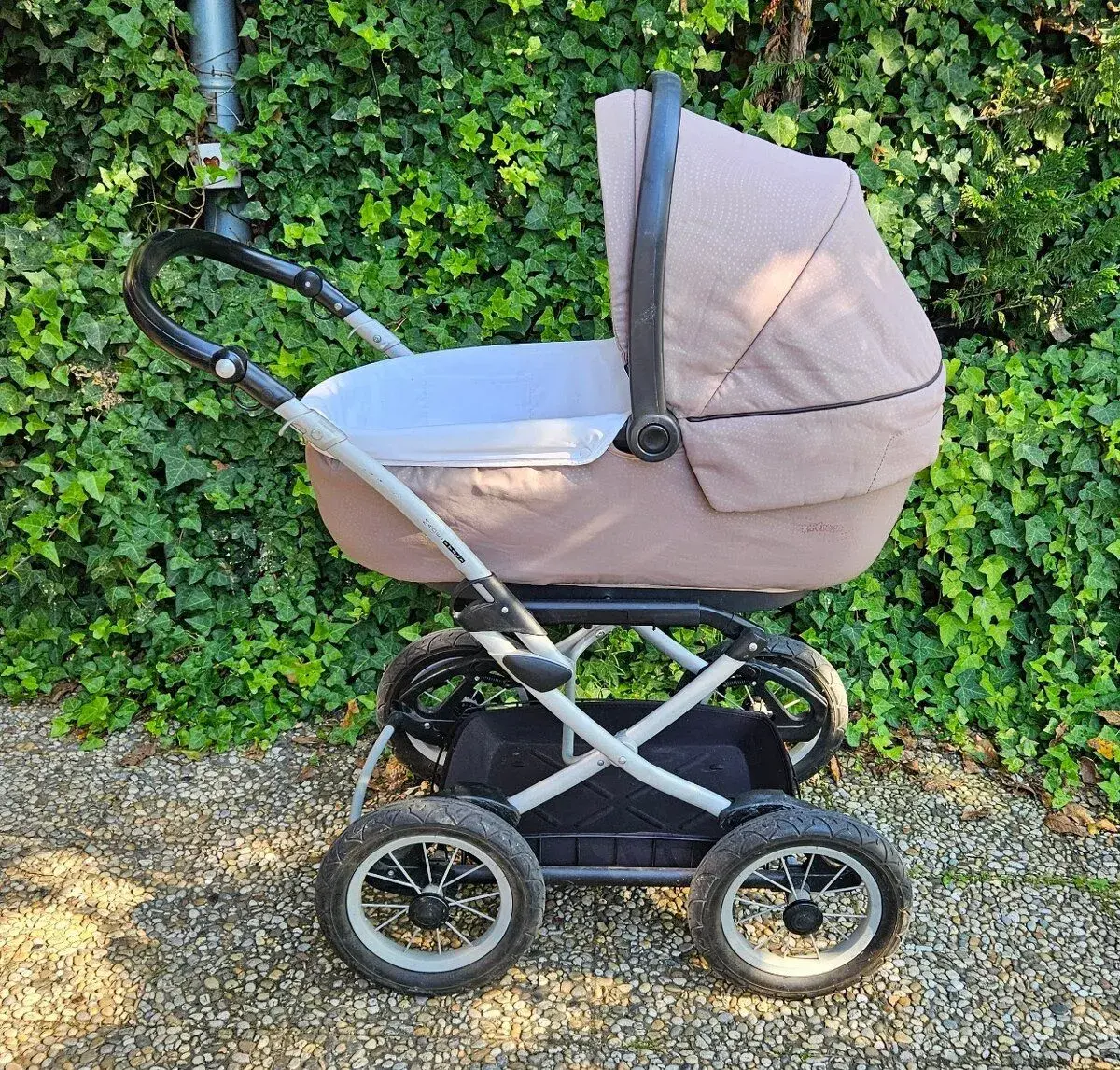 Kočárek a vajíčko peg perego