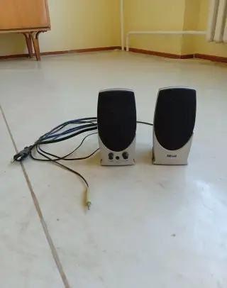 Reproduktory.