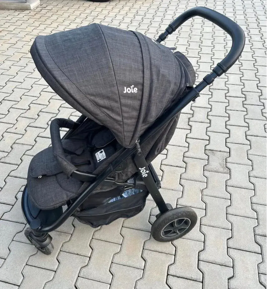 Sportovní kočárek Joie Mytrax – super stav + pláštěnka a drž