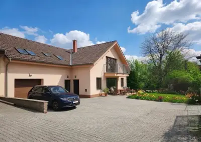 Prodej rodinného domu s možností rozdělení na dvě samostatné