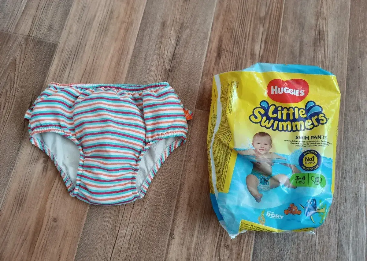 Plavky na dítě vel. 24 měsíců + zdarma 6x plenkové plavky