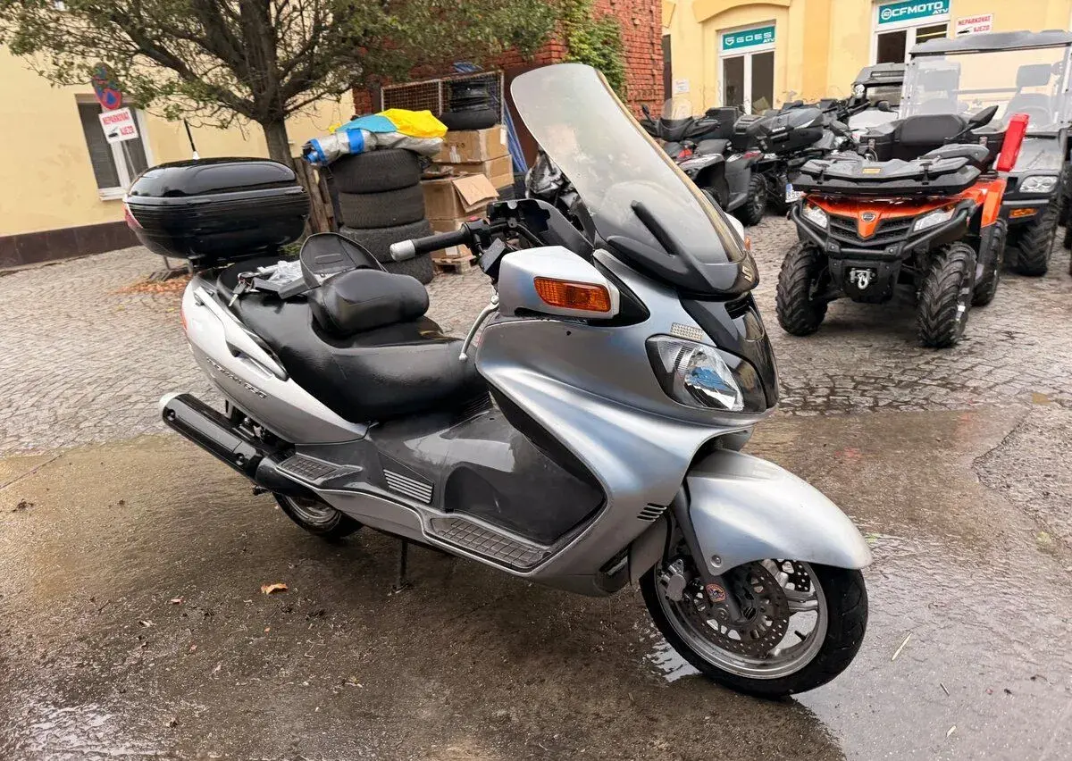SUZUKI BURGMAN AN 650, na díly, 61.300 km, 2004