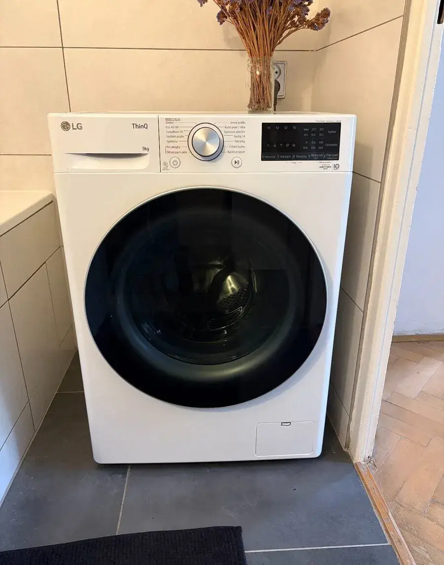 Pračka LG FA49V5VW1W