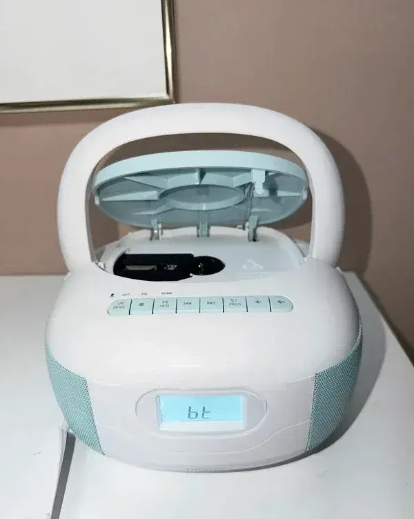 Nový cd/bluetooth/rádio přehrávač Mooov