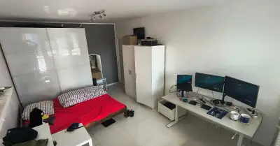 pokoj 18m2+balkon praha4