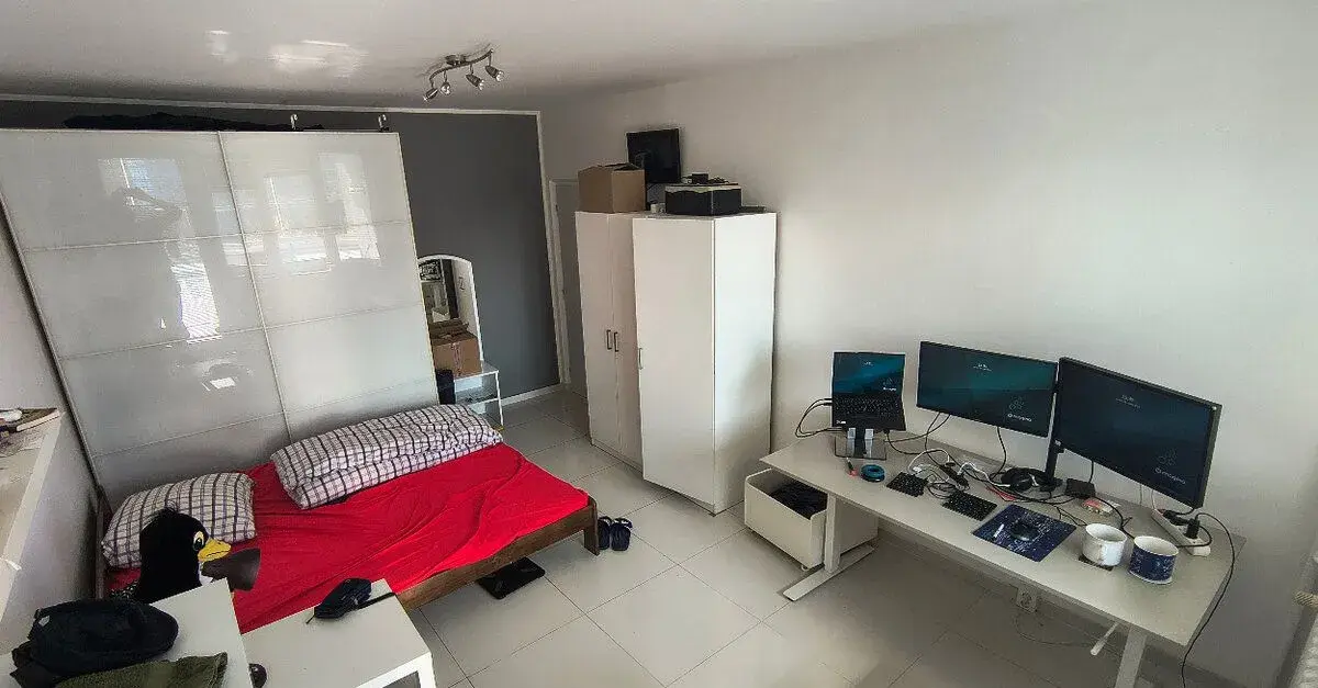 pokoj 18m2+balkon praha4