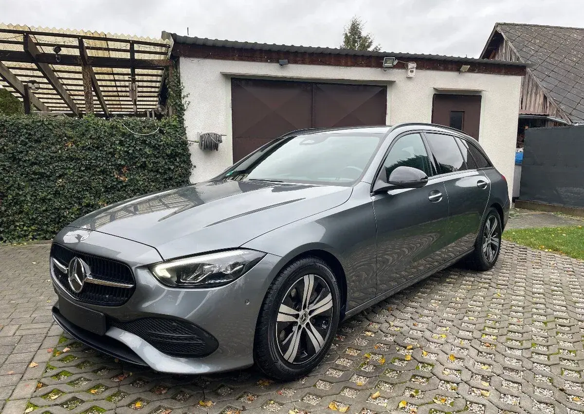 Mercedes-Benz C – 2024, 153 000 km
