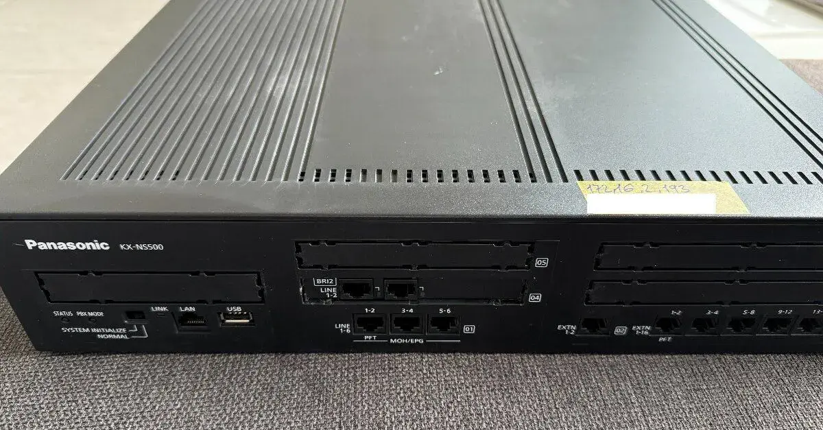 Telefonní ústředna Panasonic KX-NS500CE