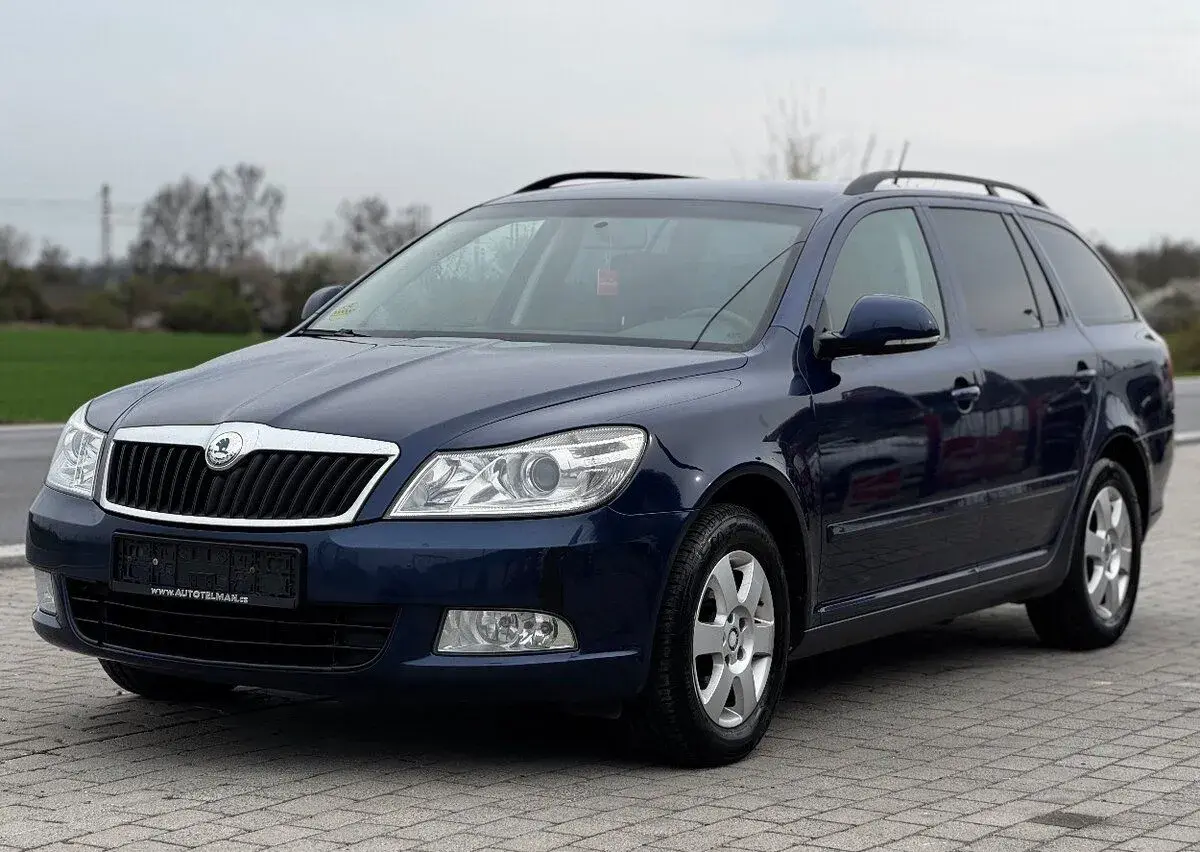 Pronájem vozu Škoda Octavia II Facelift 1.6 TDI