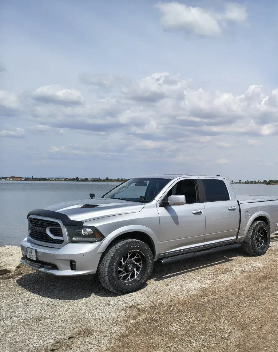 Dodge RAM – 2014, 260 000 km
