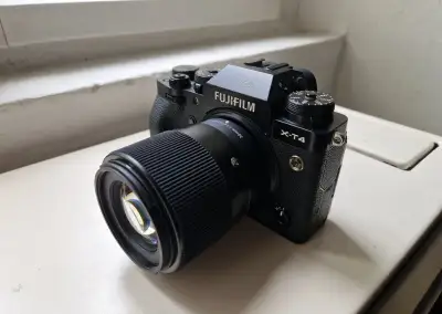 Fujifilm X-T4 + sigma 30 mm f/1.4 + 2 náhradní baterie