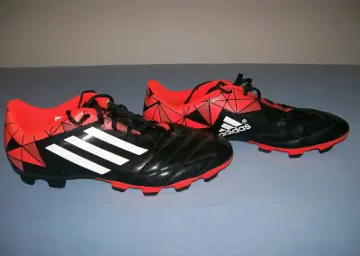 Kopačky ADIDAS - č. 44
