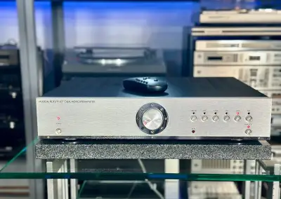 MUSICAL FIDELITY AC3CR (PRE) (r.2001) STAV vč. dálky