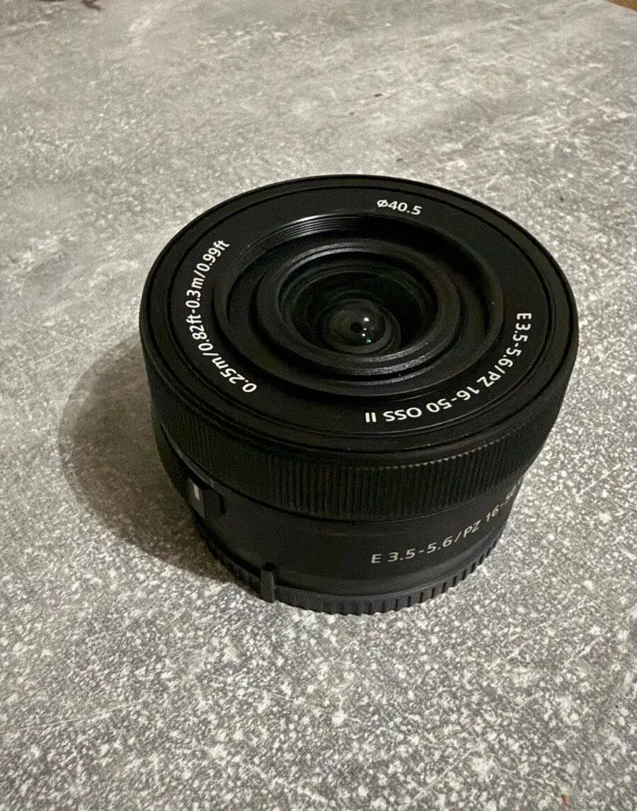 Sony 16-50 mm f/3,5-5,6 OSS SEL II