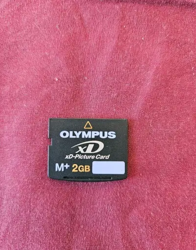 Olympus xD M+ 2GB