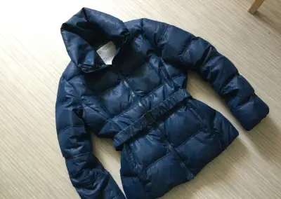 Péřová bunda zn. Benetton vel. 38/40