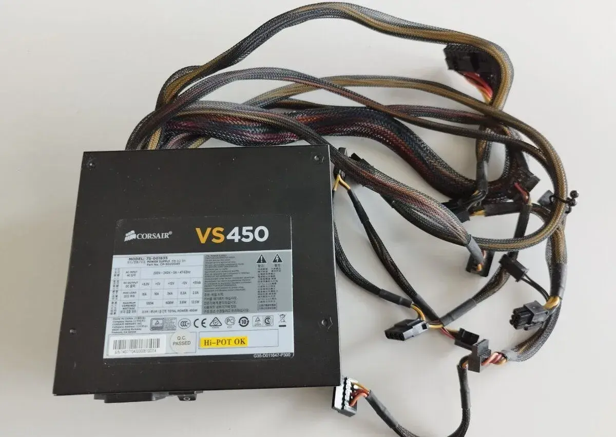 Počítačový zdroj Corsair VS450 (450W) vyčištěný-plně funkční