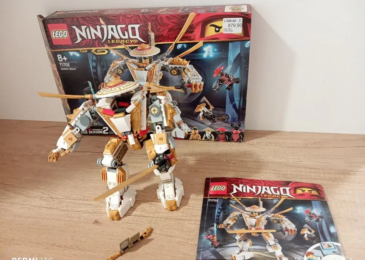 LEGO Ninjago 71702 Zlatý robot